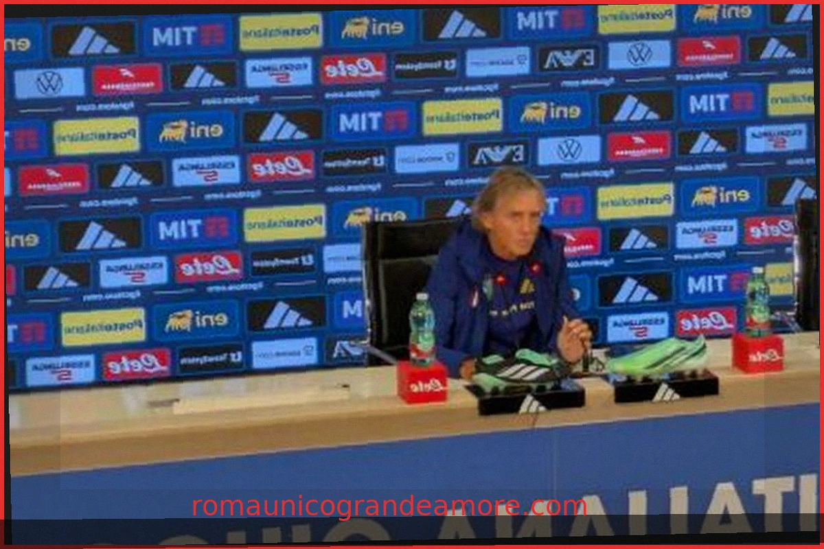 Mancini: "Primo tempo sotto le aspettative, ma l'Italia è migliorata nella ripresa"