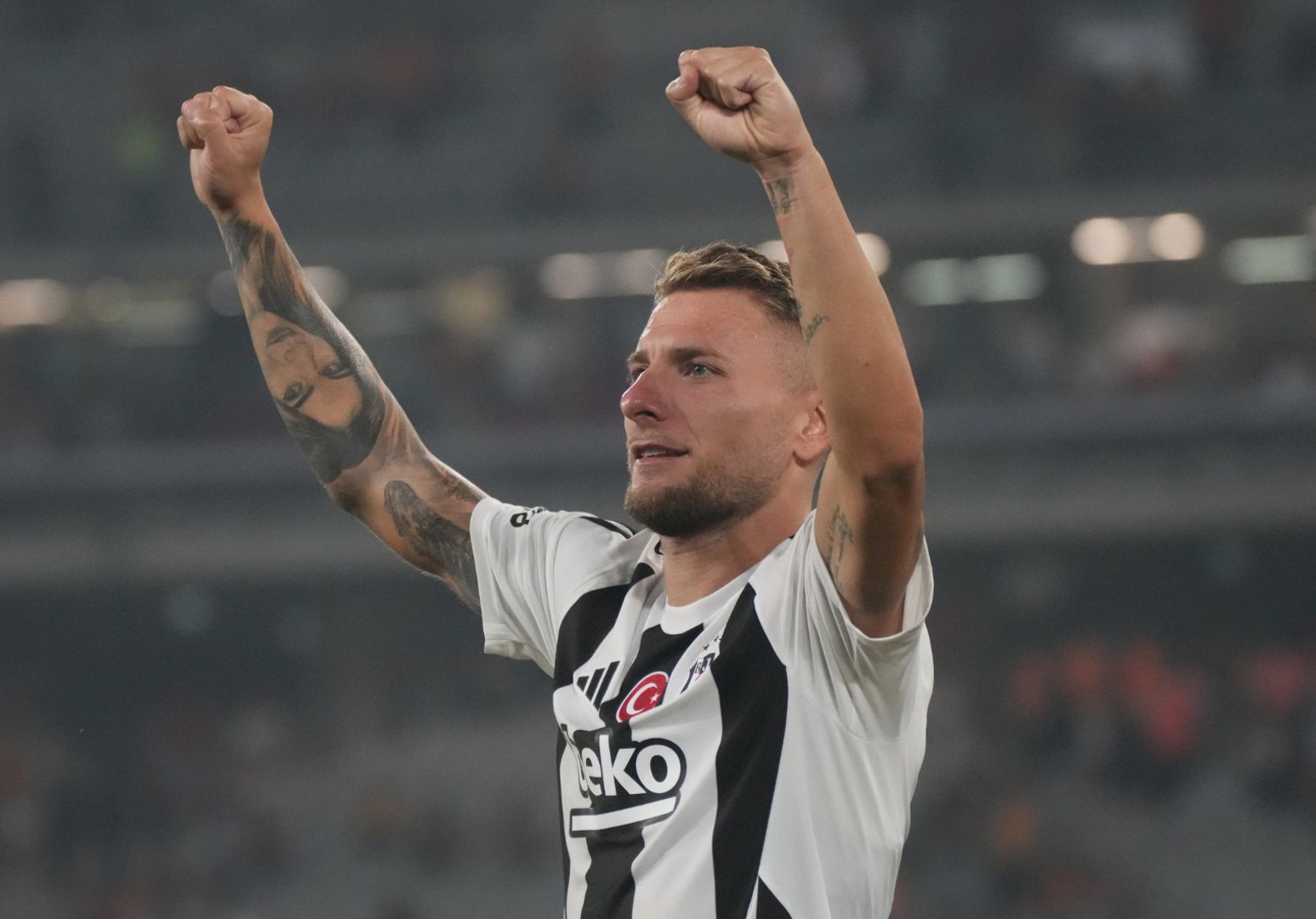 Preview La Roma saluta Abraham (direzione Besiktas) e mette in sicurezza il bilancio, preservando i giocatori chiave