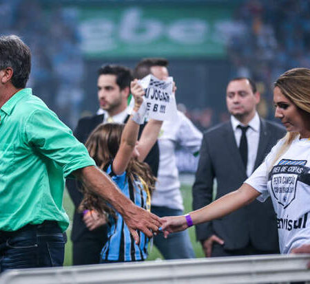 Carolina Portaluppi, figlia di Renato, star dei social: “Tifo Roma e adoro Totti”