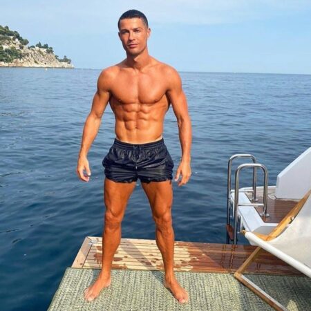 Perché Cristiano Ronaldo guadagna così tanto a quasi 40 anni?