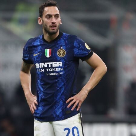 Inter: Chi Prende il Posto di Calhanoglu? Ederson in Pole Position