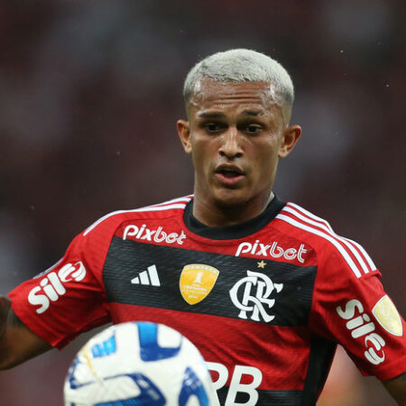 Roma, accelerazione per Wesley: chiusura entro il weekend?