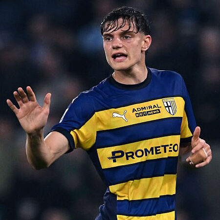 Inter: Leoni è la priorità per la difesa, ma il Parma non molla