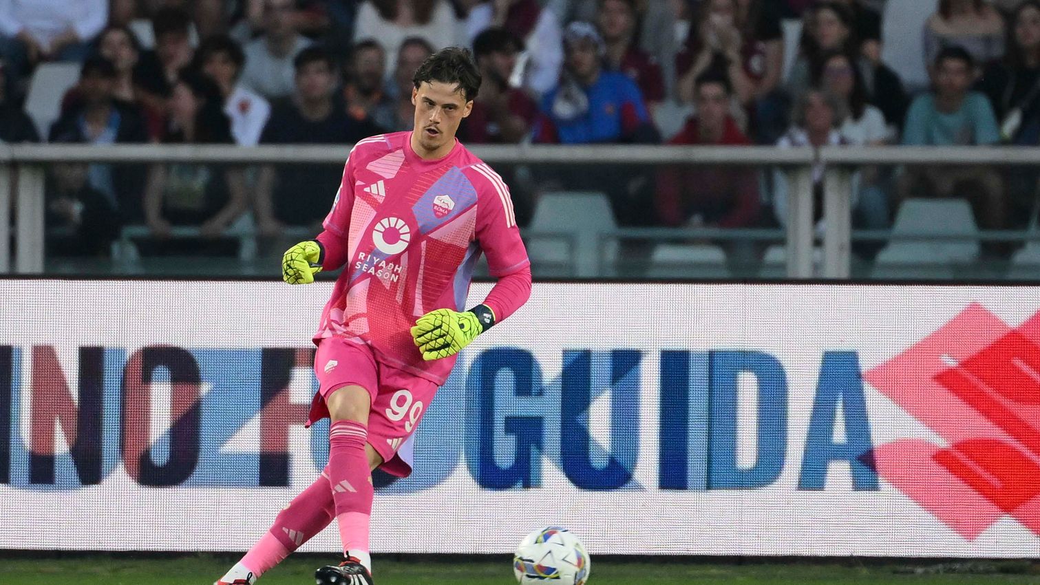Preview Gregori: “La Roma ha fatto bene a blindare Svilar”
