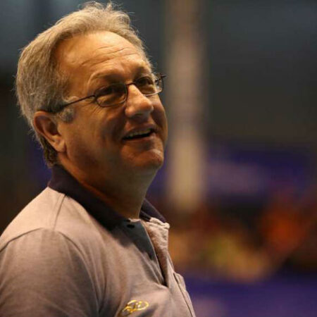 Julio Velasco: L’Italia in Semifinale tra Strategia, Talento e Carisma