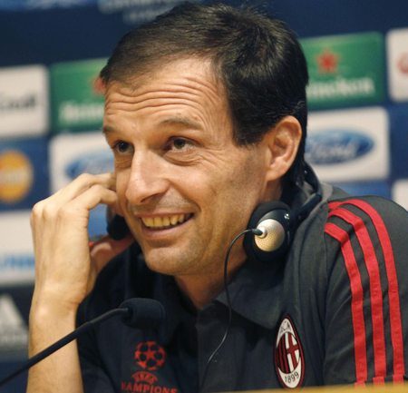 Allegri Squalificato: La Partita del Milan dall’Insolita Tribuna Stampa di Udine