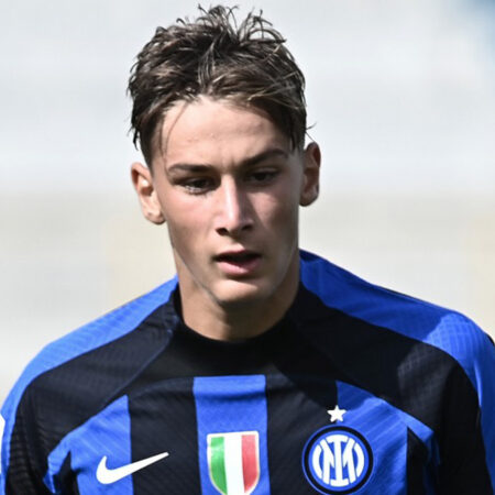 Pio Esposito Incanta San Siro: L’Esordio da Titolare Che Ha Riscattato il Silenzio