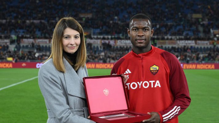 Preview Ndicka in conferenza stampa: «Il Lille è una bella squadra. Spero di essere pronto per giovedì.»