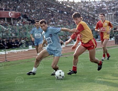 Bulgaria-Turchia 1-6: Çelik in campo per 90′ e regala un gol di testa