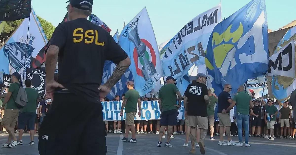 Preview La Lazio protesta duramente contro gli arbitri dopo il gol di Davis: Richiesta di incontro urgente con FIGC e AIA