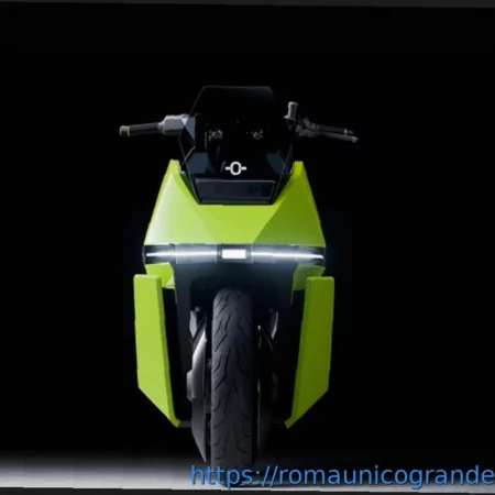 Omo X: La Rivoluzionaria Moto Elettrica Che Non Cade Mai Sarà Disponibile a Maggio