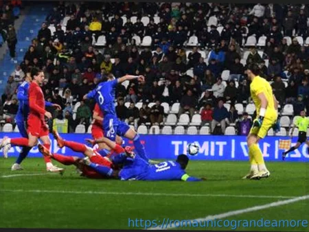Il Centrocampista del Napoli Luis Hasa Sceglie l’Albania al Posto dell’Italia
