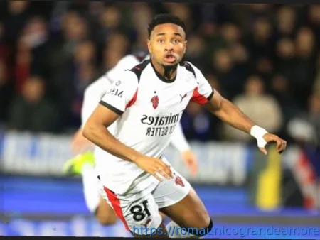 Leao Torna nella Rosa del Milan per la Sfida Cruciale Contro il Napoli