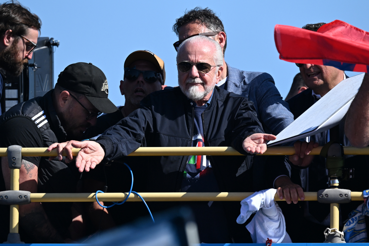 Preview De Laurentiis chiede cambiamenti drastici: «Riduciamo i tempi a 25 minuti, niente cartellini»