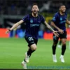 L’Incredibile Gol dalla Lunga Distanza di Hakan Calhanoglu per l’Inter contro la Roma