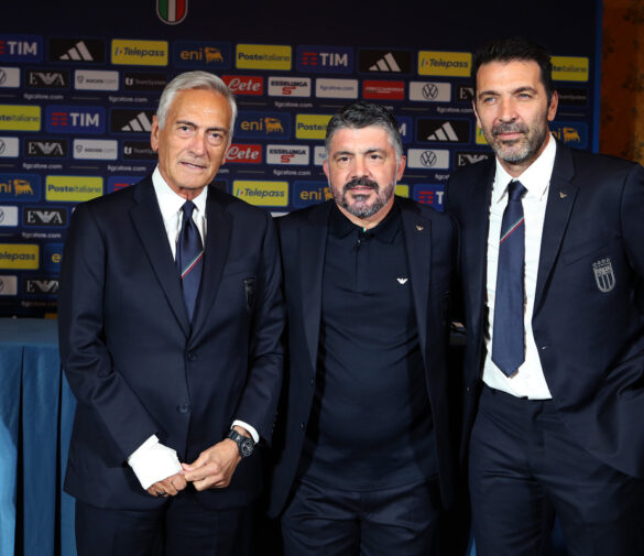 De Laurentiis: «Conte non abbandonerà mai il Napoli» nonostante i collegamenti con l’Italia